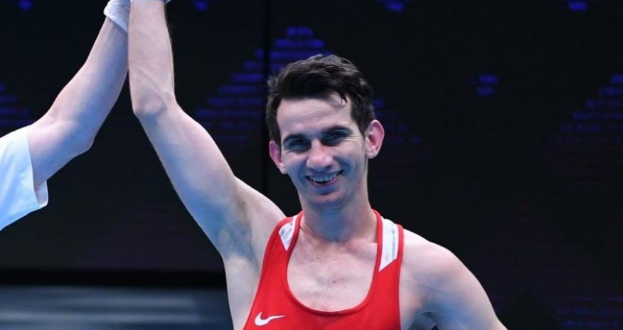 Azərbaycanlı daha bir boksçu İrəvanda qızıl medal qazanıb