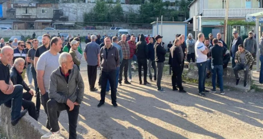 “Borjomi” zavodunun işçiləri tətil elan edib