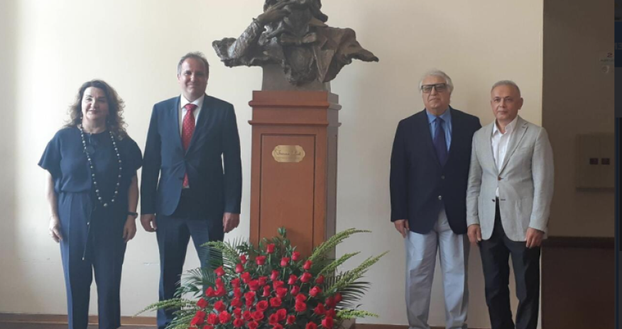 Bakı Musiqi Akademiyasında Listin büstü açılıb 