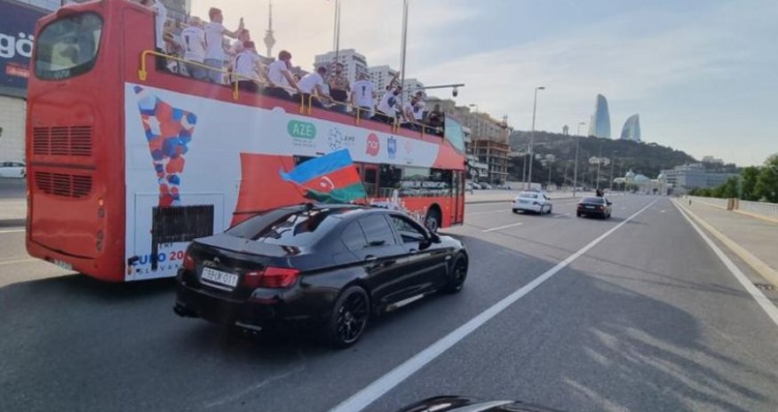 Minifutbol üzrə Avropa çempionatının kuboku Bakıda nümayiş olunub