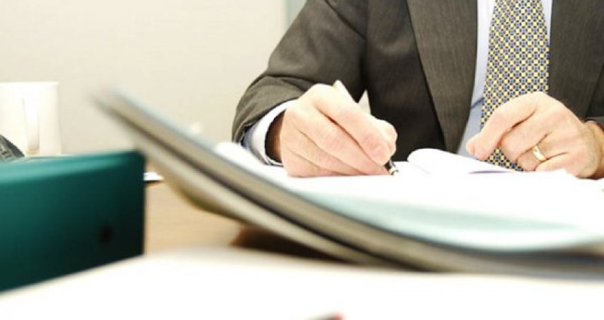 Dövlət qulluqçularının orta aylıq maaşı açıqlandı - RƏSMİ