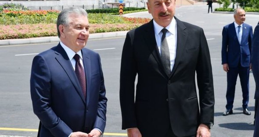 İlham Əliyev və Şavkat Mirziyoyev  Heydər Əliyev Meydanının açılışında  - FOTOLAR