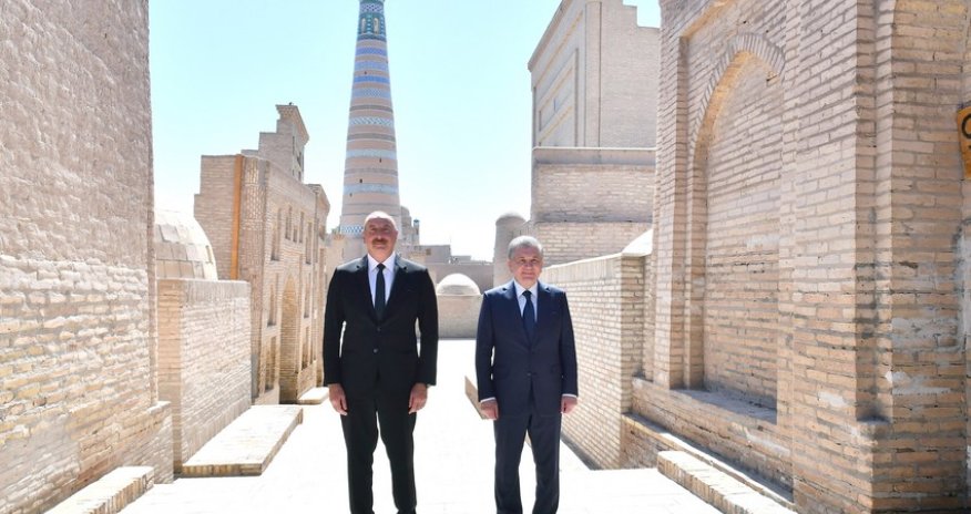 Azərbaycan və Özbəkistan prezidentləri İçan-Qala Dövlət Tarixi Memarlıq Muzeyi ilə tanış olublar - YENİLƏNİB