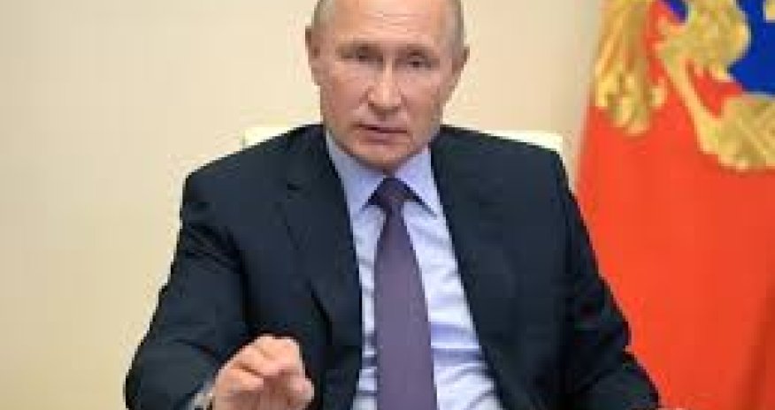 Putinin məşhurluğu azalıb - 90% insan onun siyasətini rədd edir