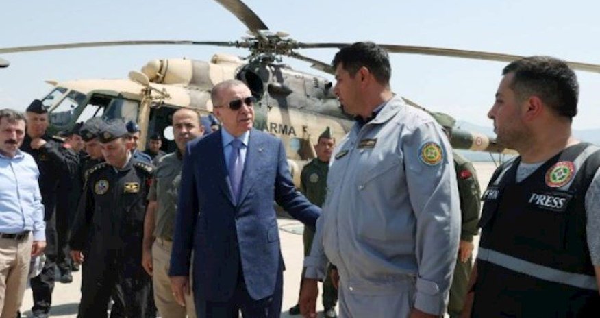 Ərdoğan Türkiyəyə gedən FHN işçiləri ilə görüşdü - Foto