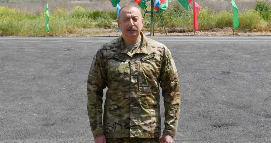 Müdafiə Nazirliyinin hərbçiləri təltif edildi - Adlar