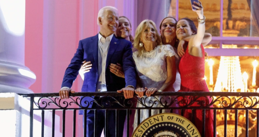 Baydenin həyat yoldaşı və qızına Rusiyadan qadağa