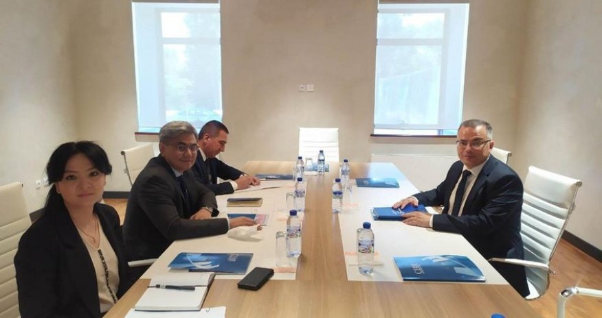 Azərbaycan və Özbəkistanın beyin mərkəzləri əməkdaşlıq edəcək