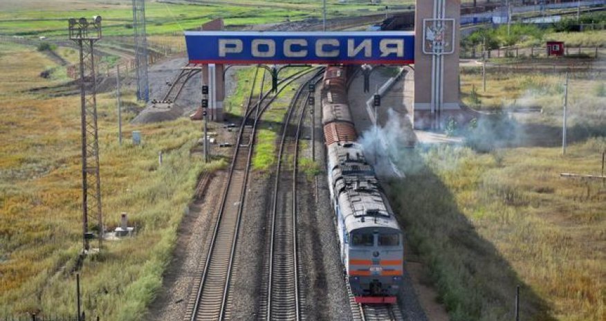 Rusiya quru sərhədlərini açır