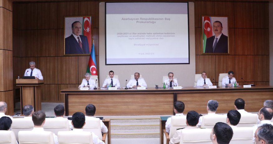 Baş prokuror müşavirə keçirdi