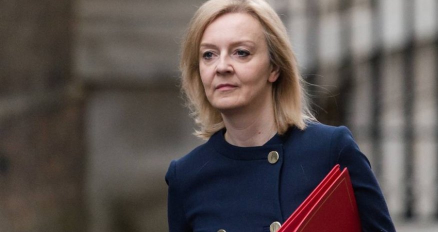 Britaniyanın XİN başçısı Baş nazir postuna namizədliyini irəli sürdü