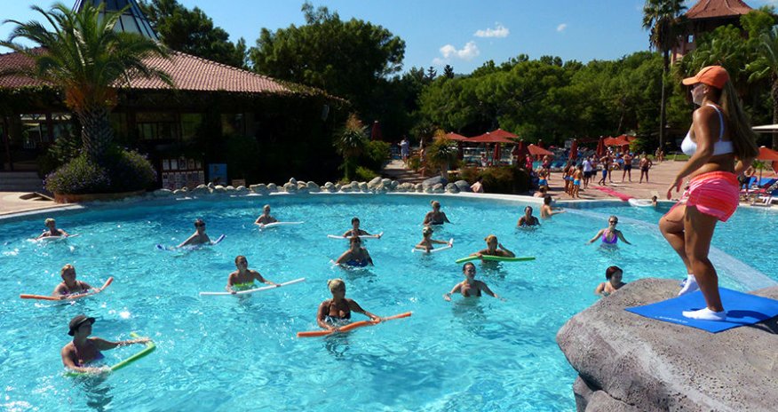 ATOR: Türkiyəyə səyahətin orta qiyməti 95-98% artıb