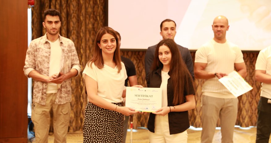 Azercell-supported vocational training for the veterans and children of martyrs of the Patriotic War has concluded