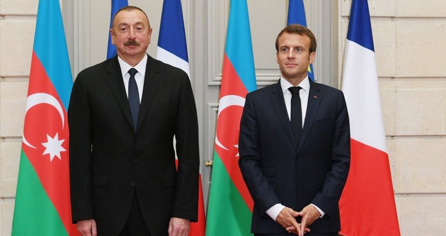 İlham Əliyev Makronu təbrik edib