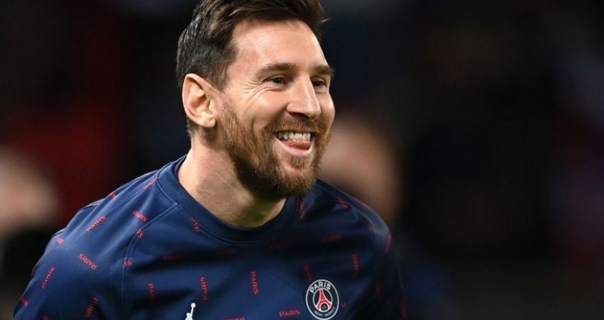 PSG intends to renew Messi's contract