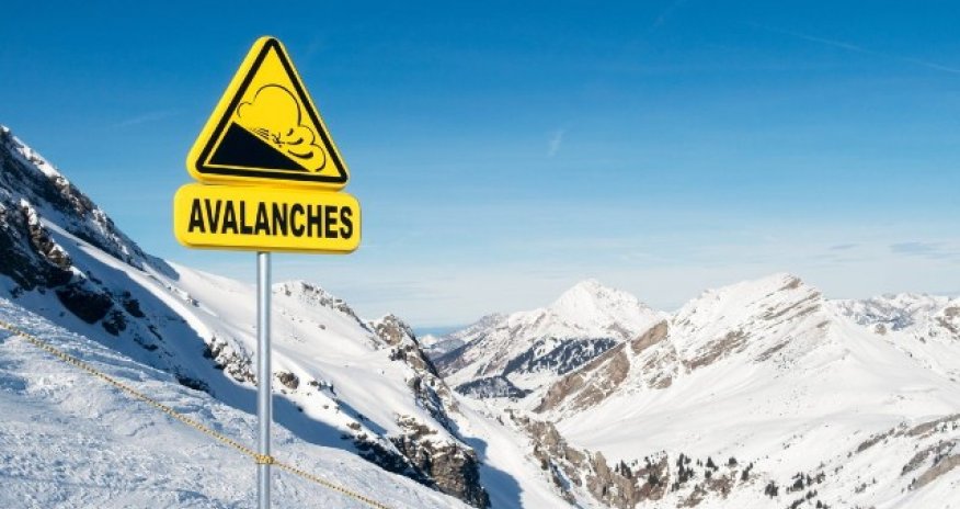 Alp dağlarında nəhəng çat əmələ gəldi - 11 alpinist həlak oldu