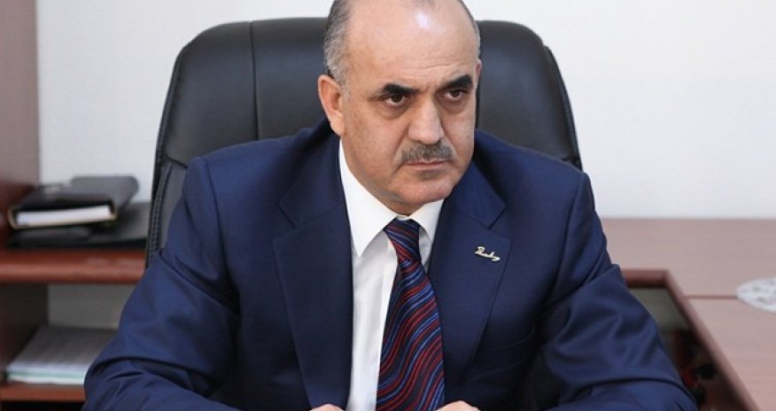 Sabiq nazir hakim qarşısına çıxarılır