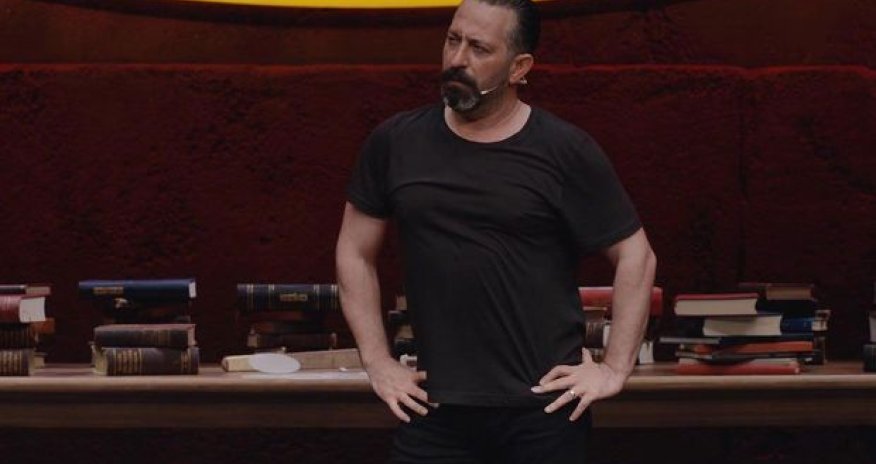 Türkiyəli aktyor qəzaya düşdü