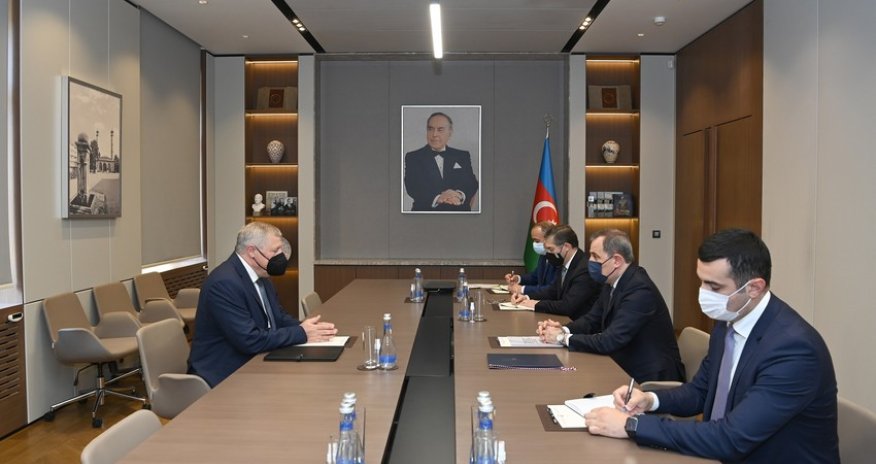 Ceyhun Bayramov Slovakiyanın yeni səfiri ilə görüşüb