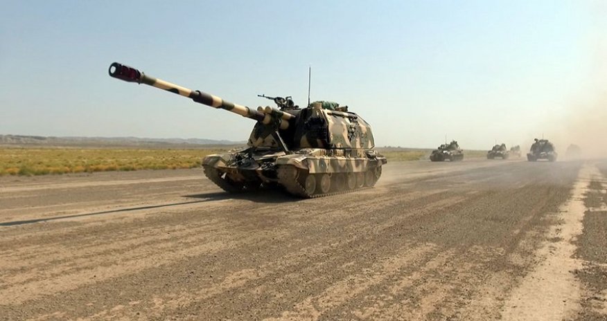 Azərbaycan Ordusunun Raket və Artilleriya Qoşunları məşğələlər keçir - VİDEO