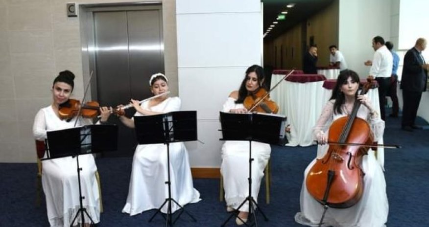 Qobustan haqqında sənədli film və kataloqun təqdimatı keçirildi