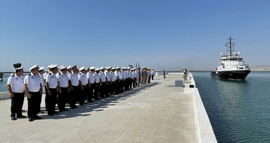 Russian warships arrive in Baku