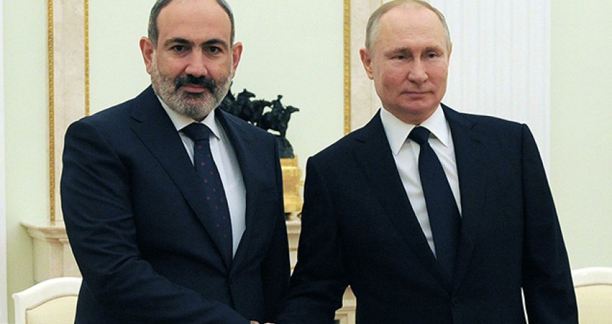 Paşinyan Putinə zəng etdi