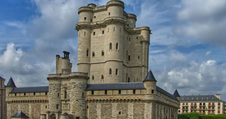 Rusiyalıların Fransada Vensen qəsrinə girişi qadağan olundu