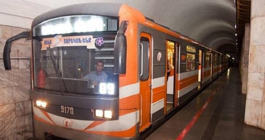Yerevan metrosu işini bərpa edib
