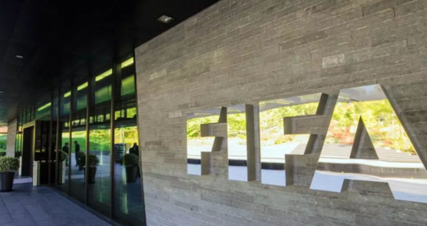 Hindistan federasiyasının FIFA-ya üzvlüyü dayandırılıb