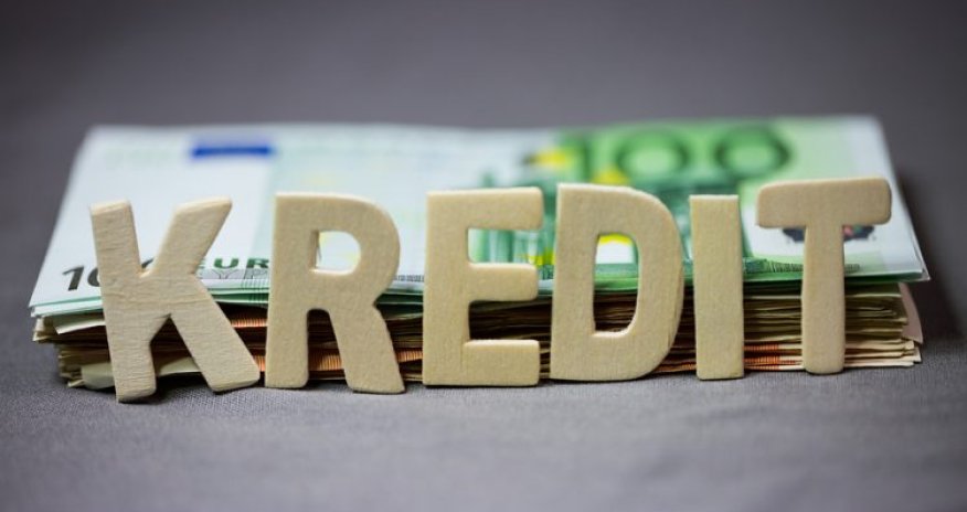 Azərbaycanda kredit şirkətindən müştərisinə qarşı kobudluq - SƏS YAZISI