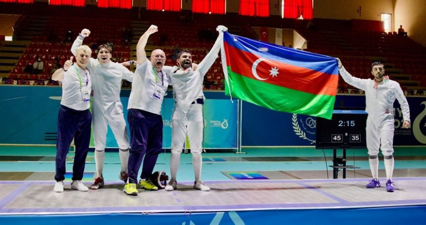 Исламиада: Мужская сборная Азербайджана по фехтованию завоевала золото