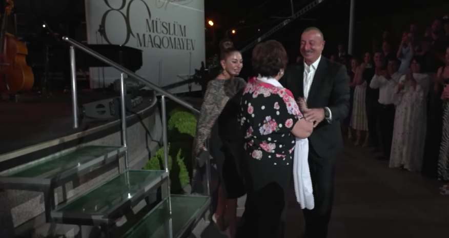 İlham Əliyevin bu jesti gündəm oldu - VİDEO 