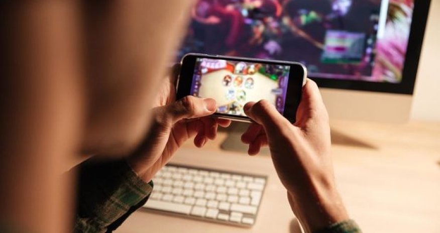 Azyaşlı oğul atasının müalicəsi üçün yığılan ianələri oyunlara xərclədi