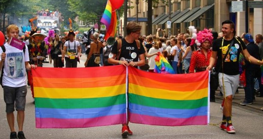 Serbiyada LGBT paradı ləğv edildi