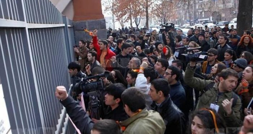 Paşinyana qarşı yenidən etiraz aksiyaları başlayır