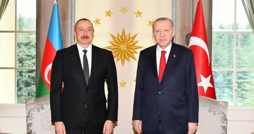 President of Azerbaijan congratulates his Turkish counterpart