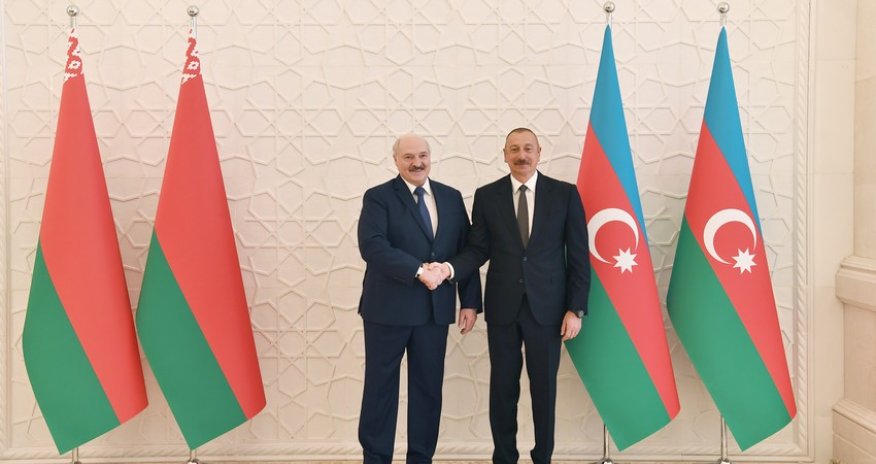 Azerbaijani and Belarusian Presidents hold phone conversation
