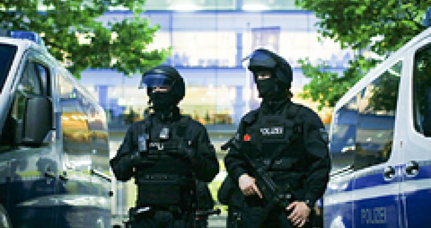 Almaniya Rusiya ilə işləməkdə şübhəli bilinən şirkətlərdə axtarışlara başlayıb