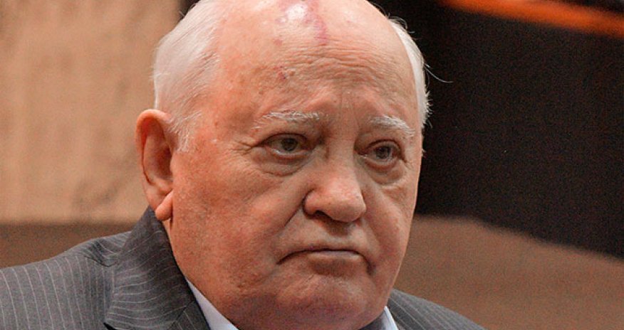 Mixail Qorbaçov öldü