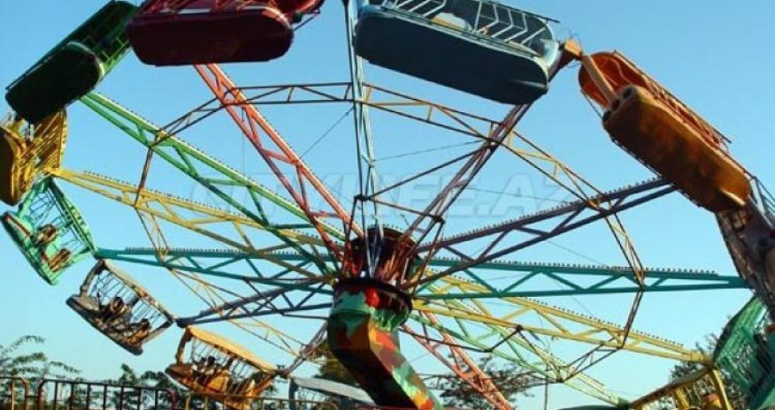 Əyləncə mərkəzində 