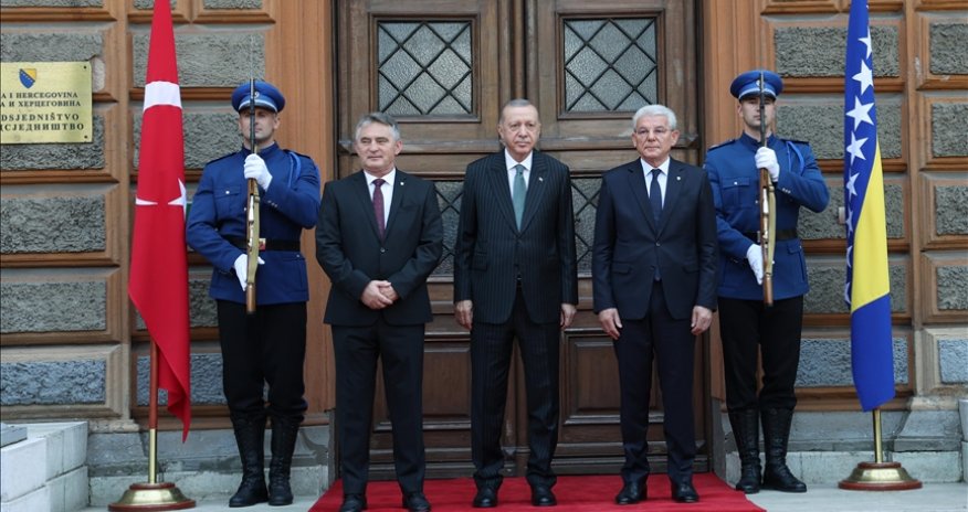 Ərdoğan Bosniya və Herseqovina Rəyasət Heyətinin rəhbəri ilə danışıqlar aparıb