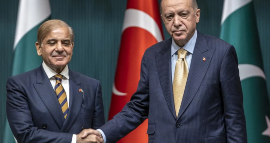 Ərdoğan Türkiyənin Pakistana yardım üçün səfərbər olduğunu bildirib