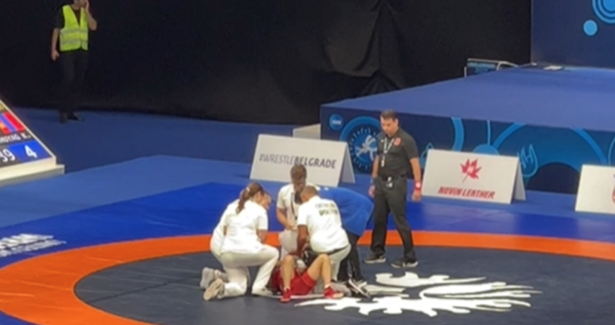 Azərbaycanın qadın güləşçisi dünya çempionatında zədələnib