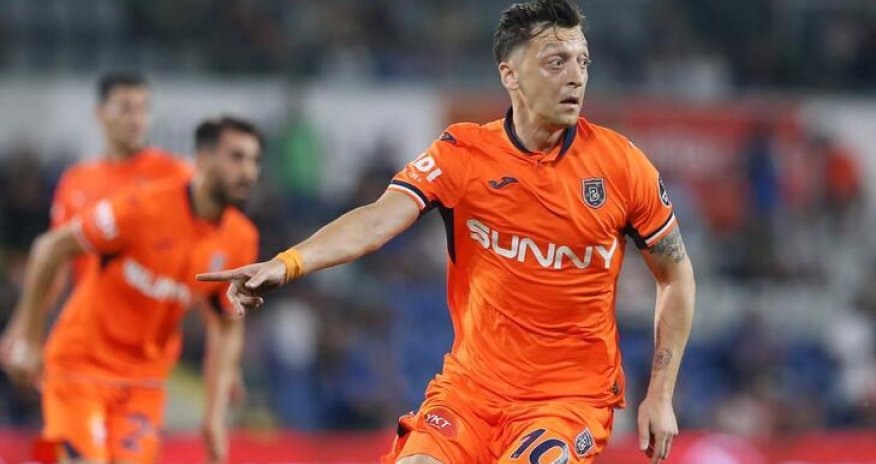 Tanınmış futbolçu Azərbaycana dəstəyini ifadə etdi - FOTO