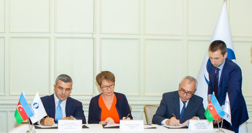 “EBRD”nin prezidenti və “Bank Respublika”nın rəhbərliyi müqavilə imzalayıb
