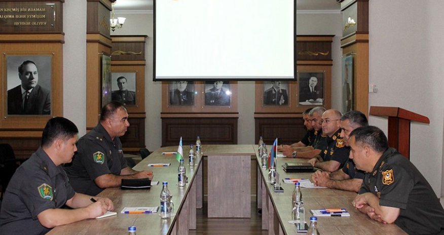 Azerbaijan, Uzbekistan discuss development of cooperation in military education