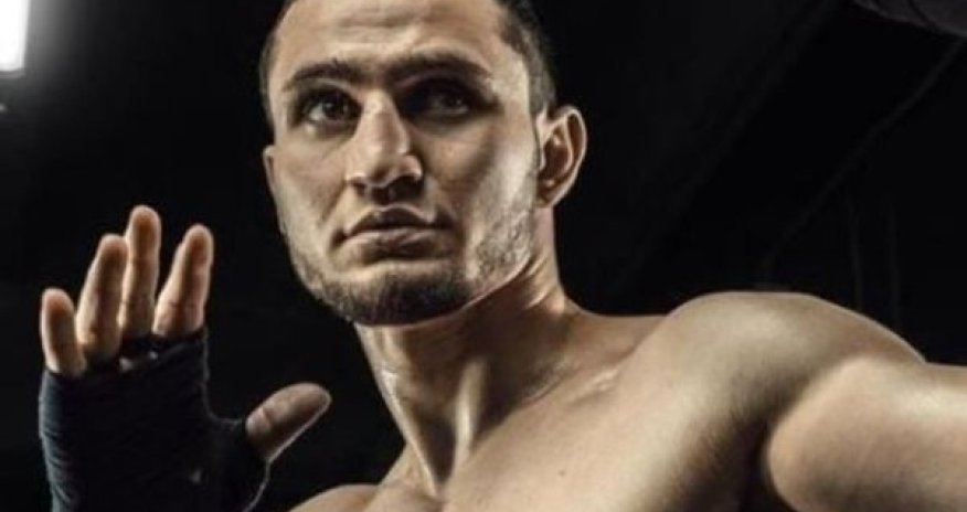 Azərbaycanlı döyüşçü erməni rəqibini məğlub edib