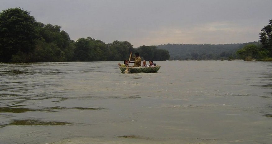 Hindistanda 8 nəfər çayda boğulub