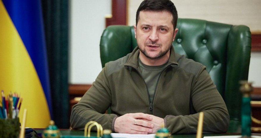 Volodimir Zelenski Baş Qərargahı toplayıb